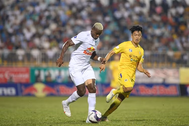 HA Gia Lai 1-0 Hà Nội: Siêu phẩm sút xa của Xuân Trường - 5