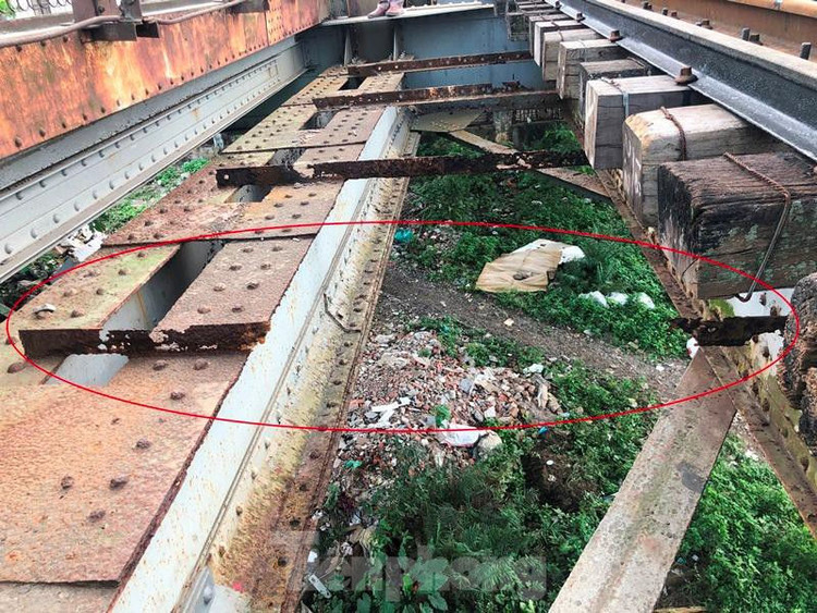 Hệ thống đường sắt quốc gia đi qua Hà Nội xuống cấp thê thảm ảnh 10