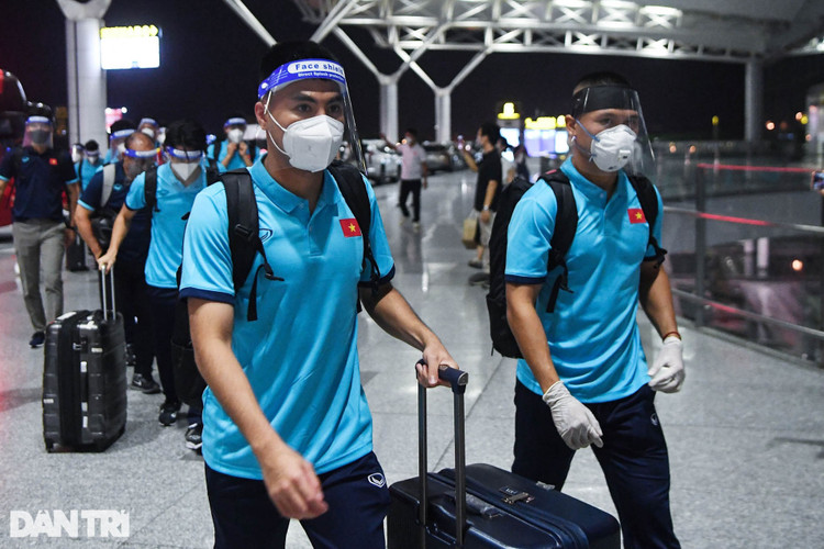 Đội tuyển Việt Nam lên đường sang Saudi Arabia dự vòng loại World Cup - 6