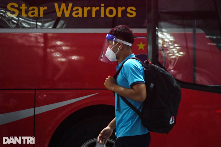 Đội tuyển Việt Nam lên đường sang Saudi Arabia dự vòng loại World Cup - 3