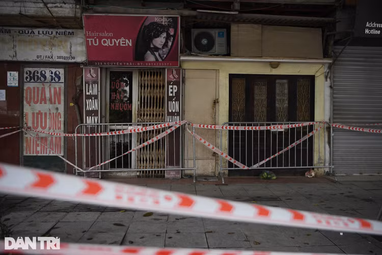 Hà Nội: Đi từng ngõ, gõ từng nhà tiếp tế cho ổ dịch quận Thanh Xuân - 2