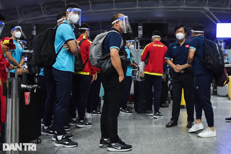 Đội tuyển Việt Nam lên đường sang Saudi Arabia dự vòng loại World Cup - 1