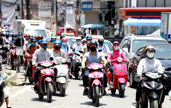 Tháng 5, cả nước nắng nóng gia tăng, đề phòng thời tiết nguy hiểm ảnh 1