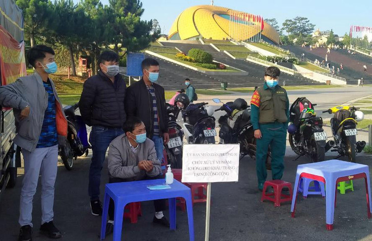 Dich Covid-19 phuc tap anh 2