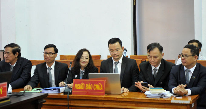 Các luật sư tham gia phiên tòa. Ảnh: Thu Hà.