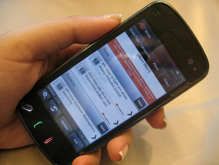 Chiec dien thoai tung la 'sat thu' iPhone anh 10