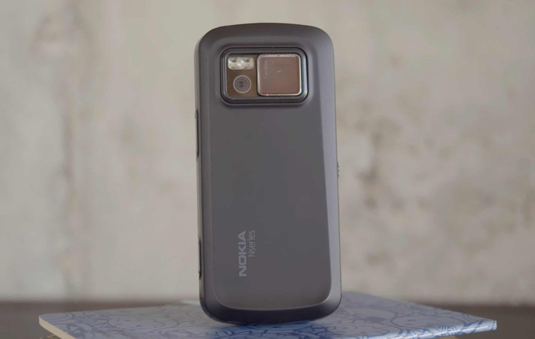 Chiec dien thoai tung la 'sat thu' iPhone anh 8