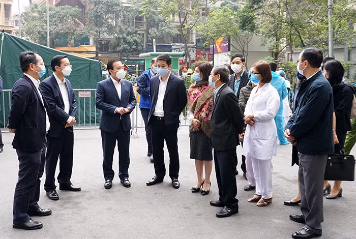 ca mac Covid-19 Ha Noi, so ca mac Covid-19 anh 1