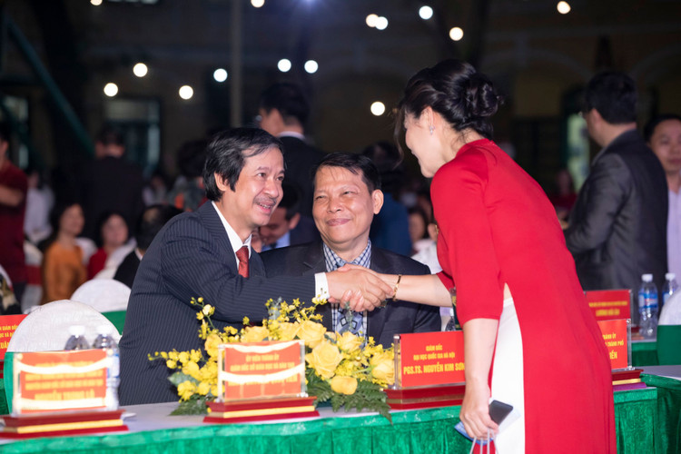 Lời kể của hiệu trưởng ngôi trường ở Hải Phòng từng dạy 2 tân Bộ trưởng - 2