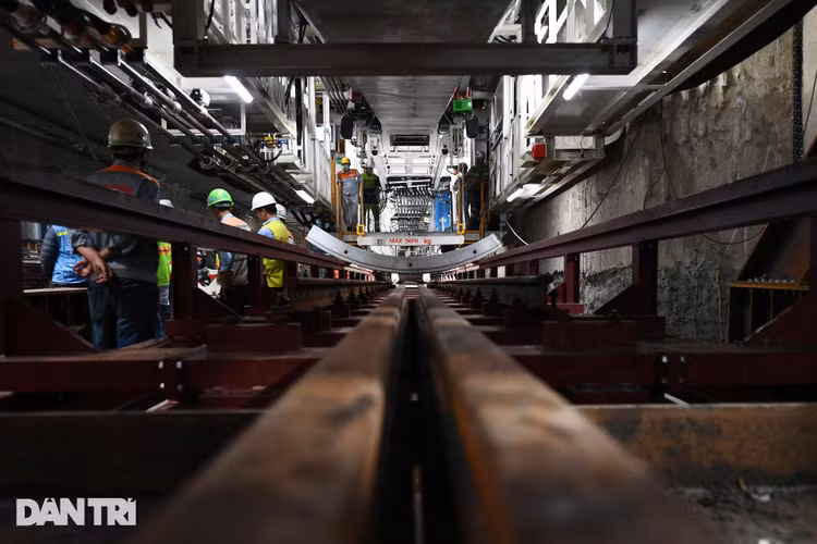 Quái vật 850 tấn đào hầm đường sắt Nhổn - ga Hà Nội lần đầu chạy thử - 5