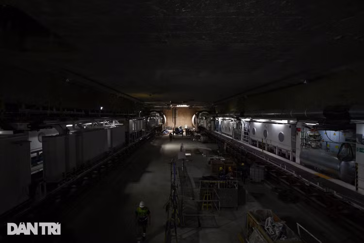 Quái vật 850 tấn đào hầm đường sắt Nhổn - ga Hà Nội lần đầu chạy thử - 13