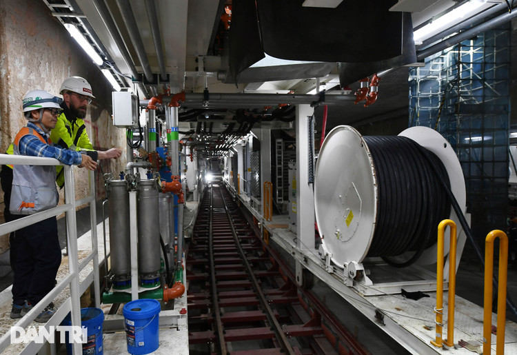 Quái vật 850 tấn đào hầm đường sắt Nhổn - ga Hà Nội lần đầu chạy thử - 9