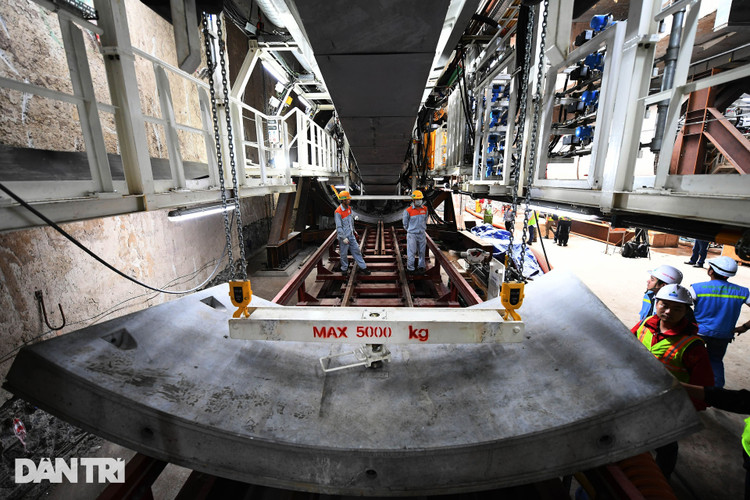 Quái vật 850 tấn đào hầm đường sắt Nhổn - ga Hà Nội lần đầu chạy thử - 6