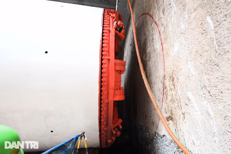 Quái vật 850 tấn đào hầm đường sắt Nhổn - ga Hà Nội lần đầu chạy thử - 2