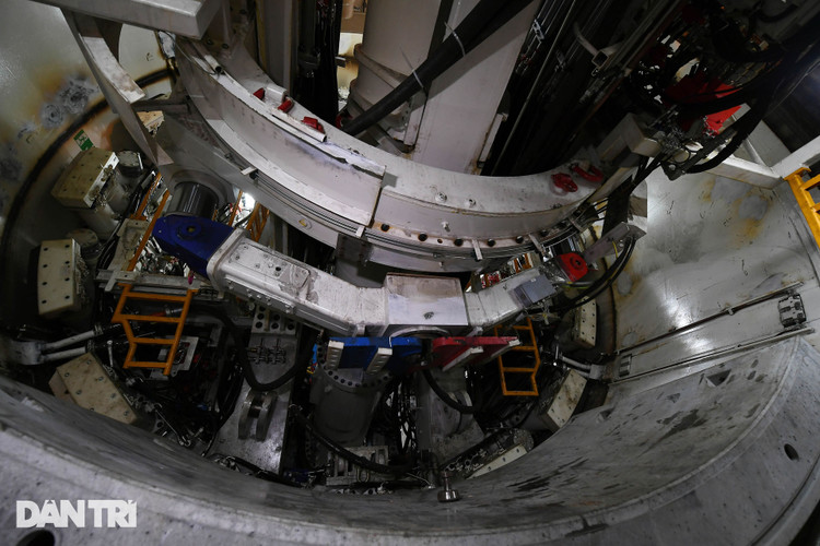 Quái vật 850 tấn đào hầm đường sắt Nhổn - ga Hà Nội lần đầu chạy thử - 7