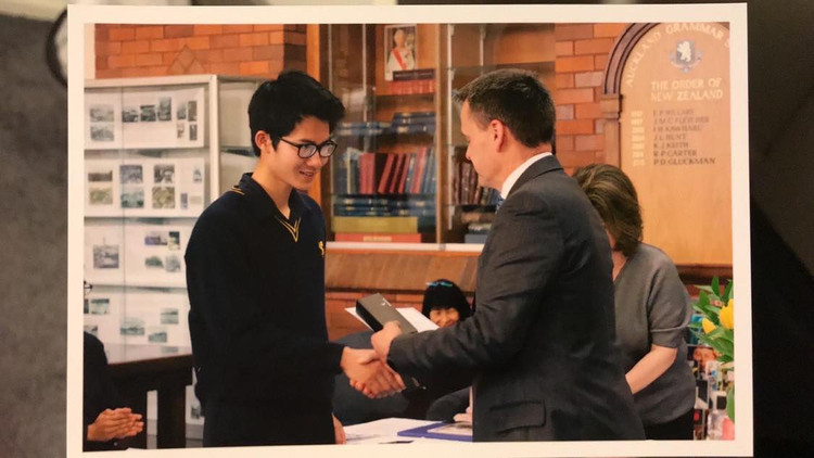 du hoc sinh Viet, khong the quay tro lai New Zealand, Auckland anh 1