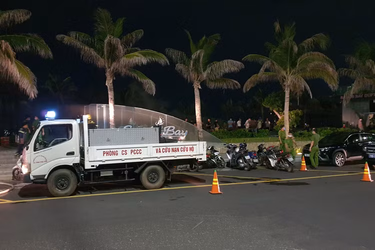 Cháy quán bar ngầm lớn nhất tỉnh Phú Yên - 2