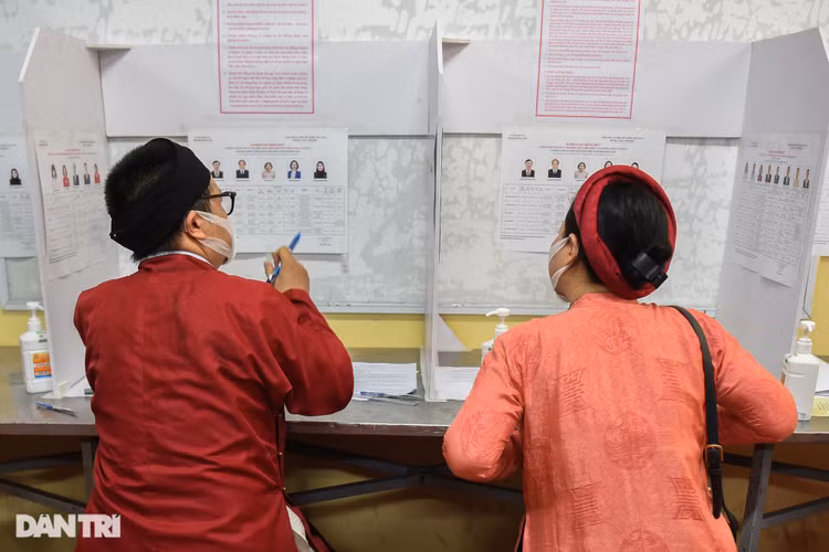 Toàn cảnh 69 triệu cử tri cả nước tham gia Ngày hội non sông - 9