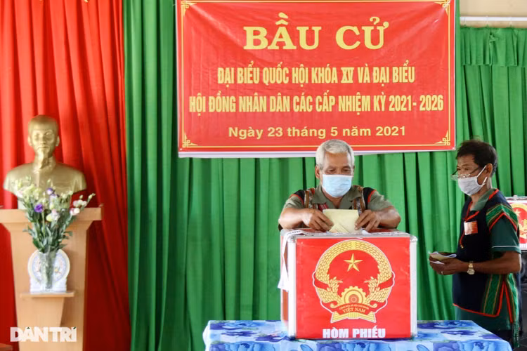 Toàn cảnh 69 triệu cử tri cả nước tham gia Ngày hội non sông - 45