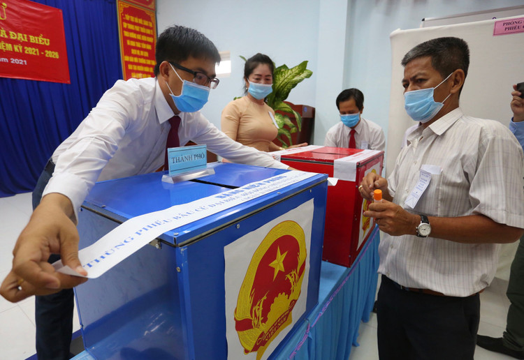 Trình tự kiểm phiếu và nguyên tắc xác định người trúng cử - 1