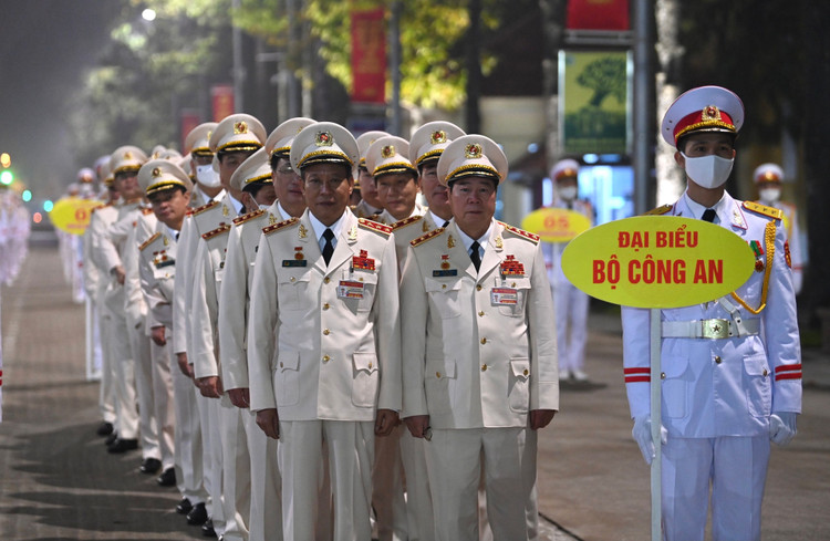 cac dai bieu vieng Lang Bac anh 7