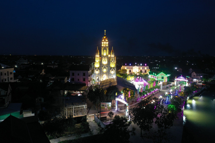 Dam cuoi Phan Manh Quynh, Phan Manh Quynh, Huynh Khanh Vy anh 5