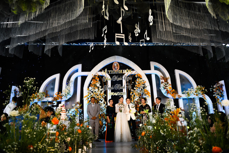 Dam cuoi Phan Manh Quynh, Phan Manh Quynh, Huynh Khanh Vy anh 27