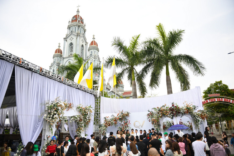 Dam cuoi Phan Manh Quynh, Phan Manh Quynh, Huynh Khanh Vy anh 21