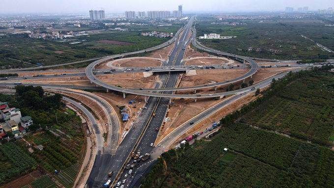 Dự án mở rộng nút giao đường vành đai 3 với cao tốc Hà Nội - Hải Phòng dự kiến thông xe vào ngày 10/1. Ảnh: Giang Huy.
