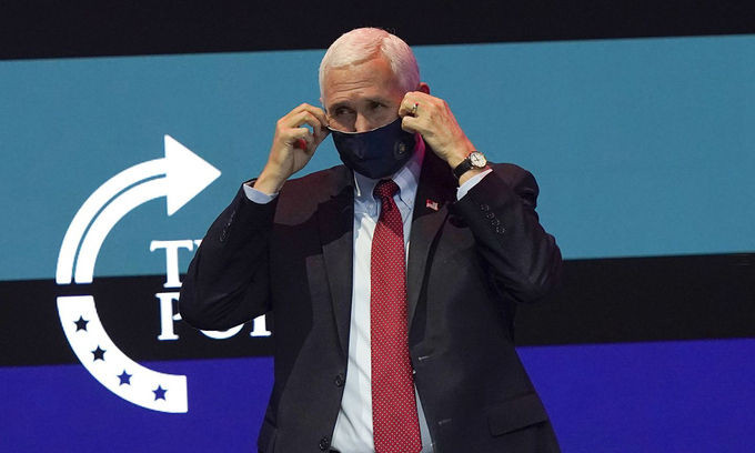 Phó tổng thống Mike Pence tại sự kiện ở West Palm Beach, bang Florida hôm 22/12. Ảnh: AP.