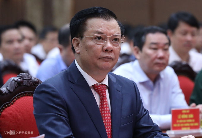 Ông Đinh Tiến Dũng tại lễ công bố quyết định phân công làm Bí thư Thành ủy Hà Nội, ngày 3/4. Ảnh: Ngọc Thành