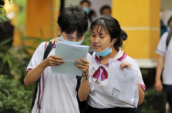 Thí sinh dự thi tốt nghiệp THPT năm 2020 tại TP HCM. Ảnh: Quỳnh Trần.