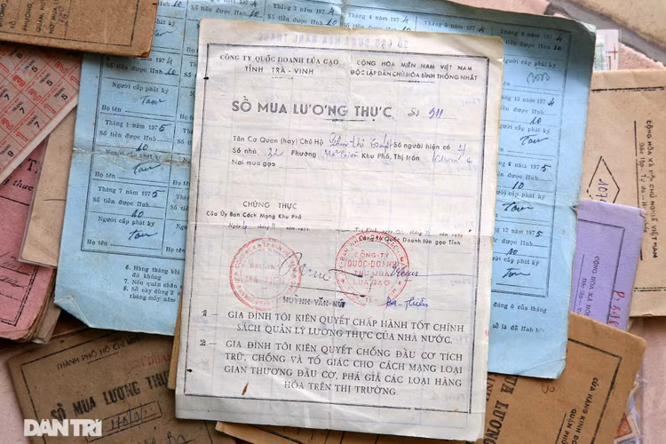 Ký ức gian khó qua bộ sưu tập tem phiếu, sổ gạo thời bao cấp - 15