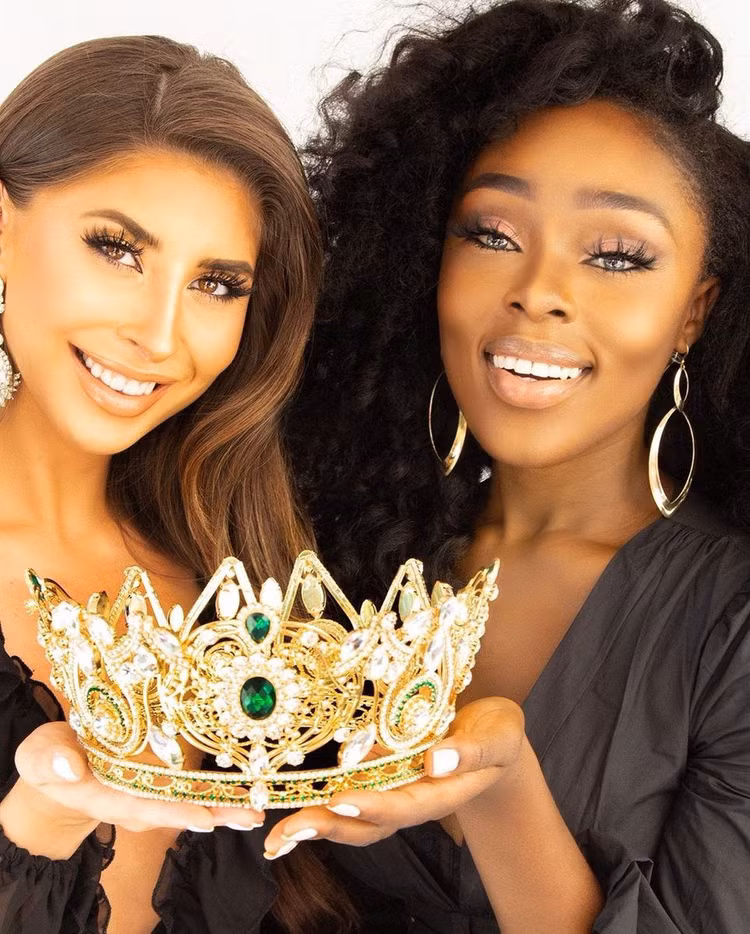 Khoảnh khắc tân Hoa hậu Hòa bình Thế giới gục ngã khi đăng quang - 7