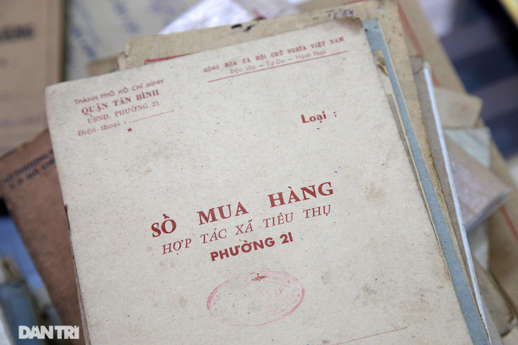 Ký ức gian khó qua bộ sưu tập tem phiếu, sổ gạo thời bao cấp - 5