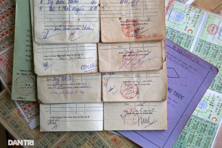 Ký ức gian khó qua bộ sưu tập tem phiếu, sổ gạo thời bao cấp - 3