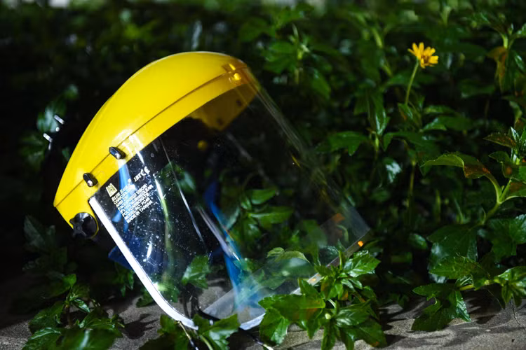 Những người hùng 'dép tổ ong' ở tâm dịch Bắc Ninh ảnh 33