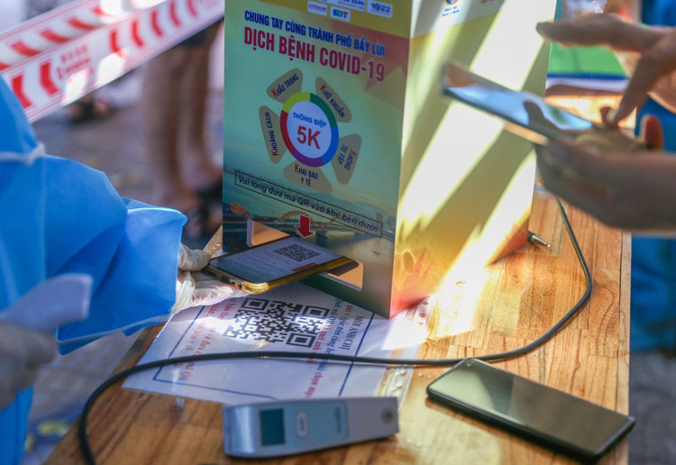 Chot kiem soat Covid-19 anh 7