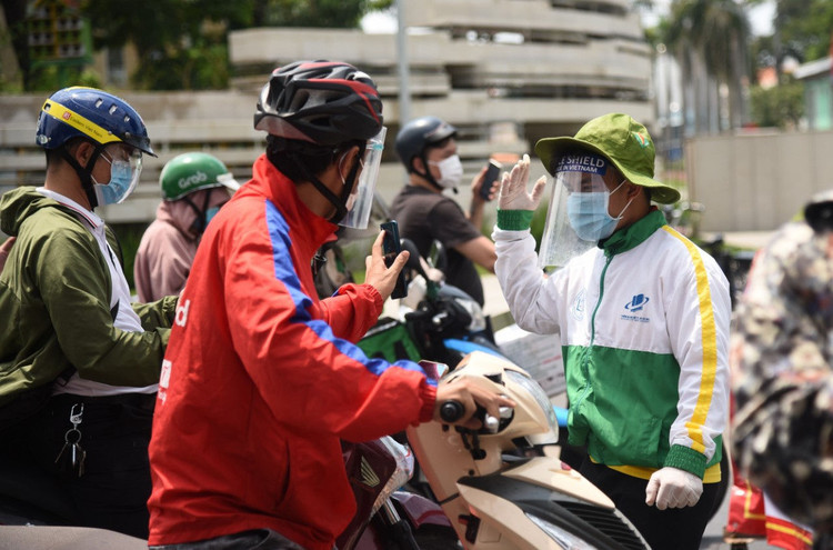 nguoi go vap duong dau dich benh anh 1