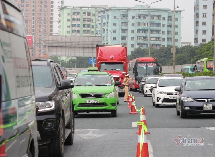 Mẹo giúp tránh tắc đường khi trở lại thành phố sau Tết