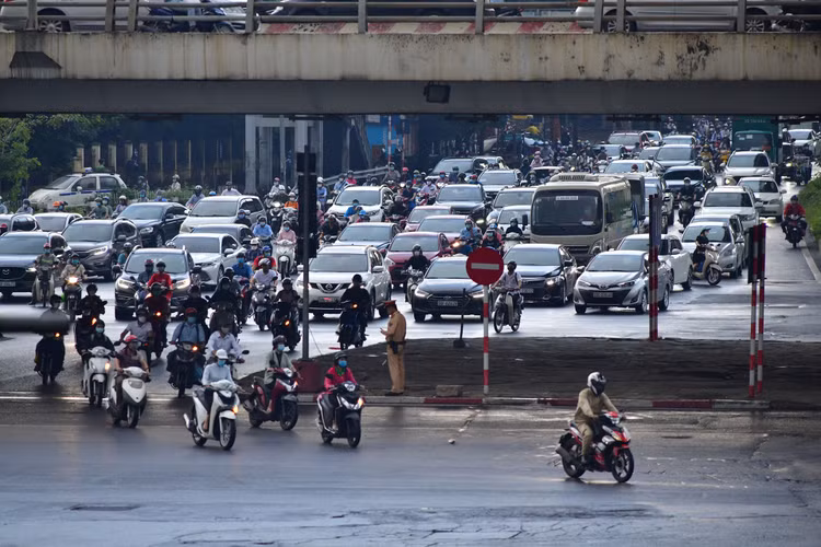 mua khien duong pho Ha Noi un tac anh 6