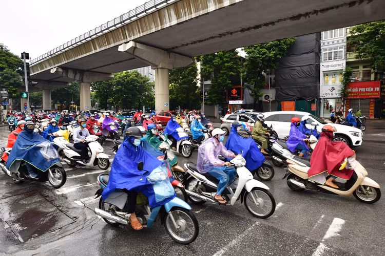 mua khien duong pho Ha Noi un tac anh 9