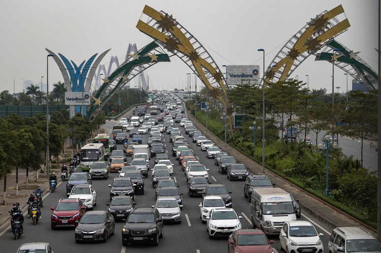 Be gai nang 3 kg sinh tren tau anh 1