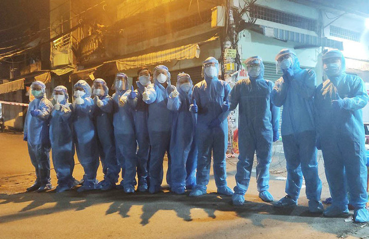 Nhân viên y tế TP.HCM giả làm người đi mua thịt để truy vết F0