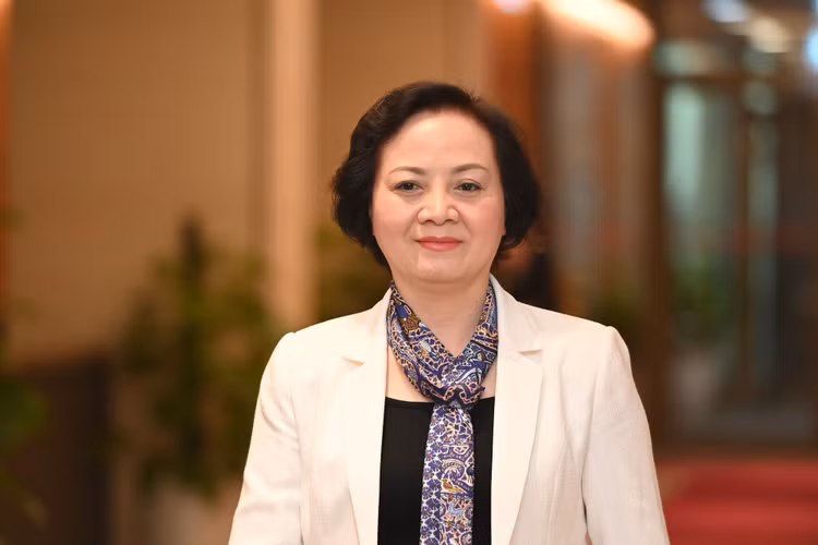 nu Bo truong duy nhat duoc phe chuan bo nhiem anh 1