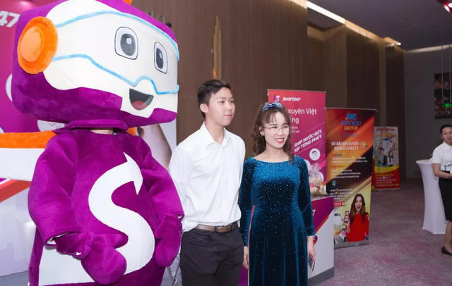 Các thiếu gia tỷ phú tấp nập lộ diện: Con trai ông Phạm Nhật Vượng, ông Trần Đình Long đến nữ tỷ phú đô la - Ảnh 2.