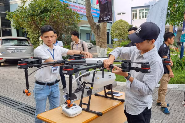 Việt Nam lần đầu tổ chức giải đấu máy bay không người lái