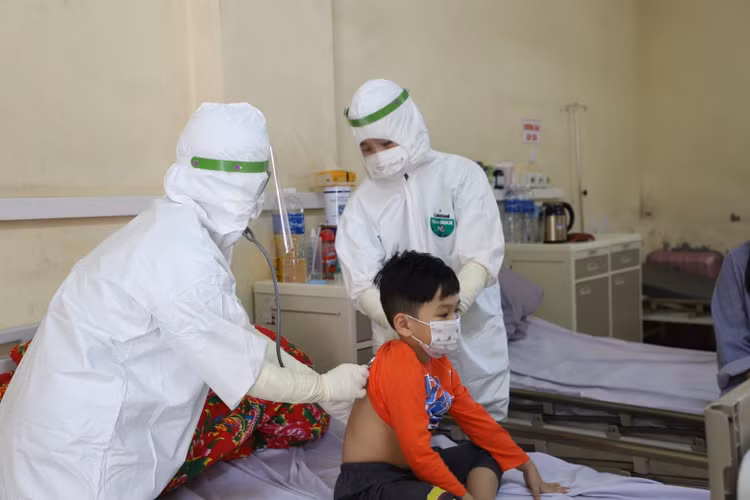 Tất niên trong khu cách ly -5