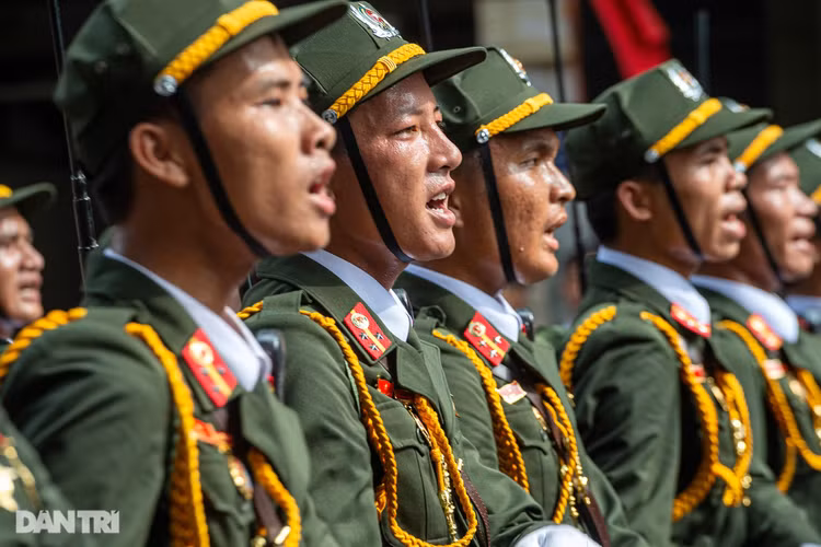 Ngắm Lễ diễu binh hùng tráng, rộn ràng đường phố Thủ đô dịp Quốc khánh 2015 - 28