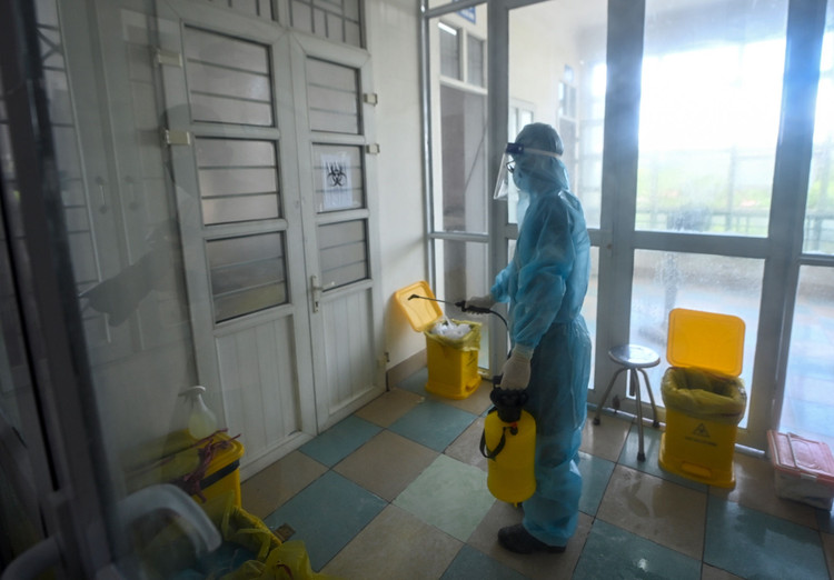 Trung tam xet nghiem Covid-19 anh 10